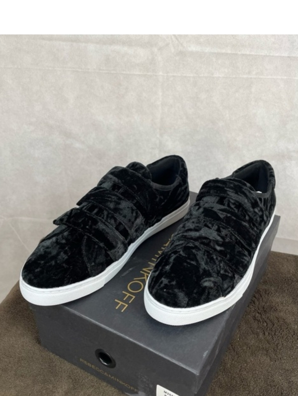 REBECCA MINKOFF Women's Crinkled Velvet Becky Sneakers size 10